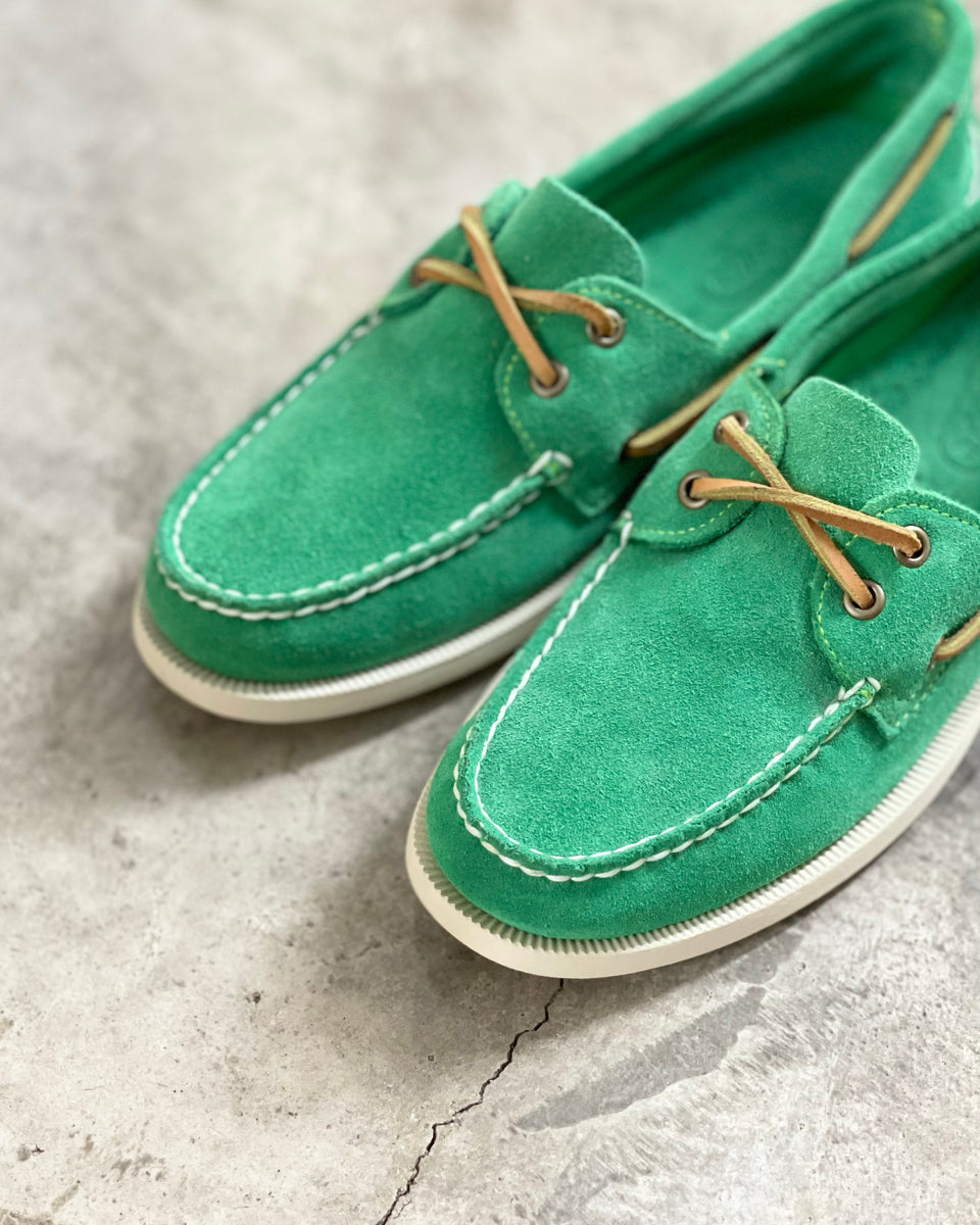 Sperry suede online topsiders