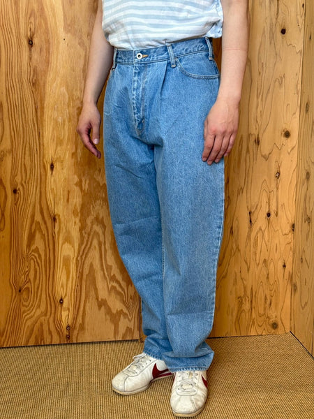 【EVCON】5POCKET TUCK WIDE DENIM PANTS| BLUE
