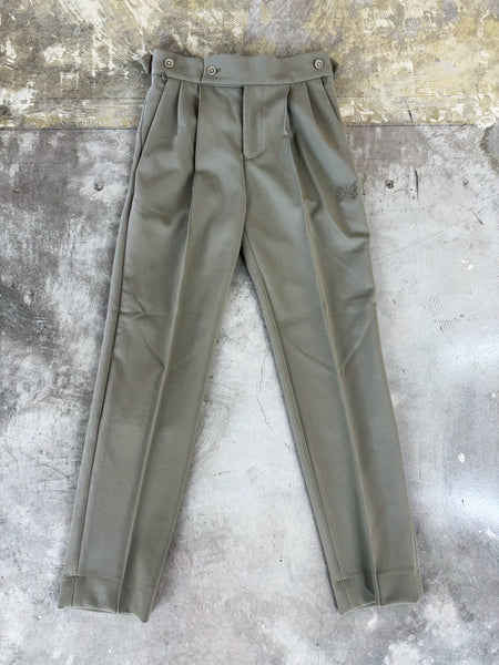 【Needles】TUCKED SIDE TAB TROUSER | KHAKI