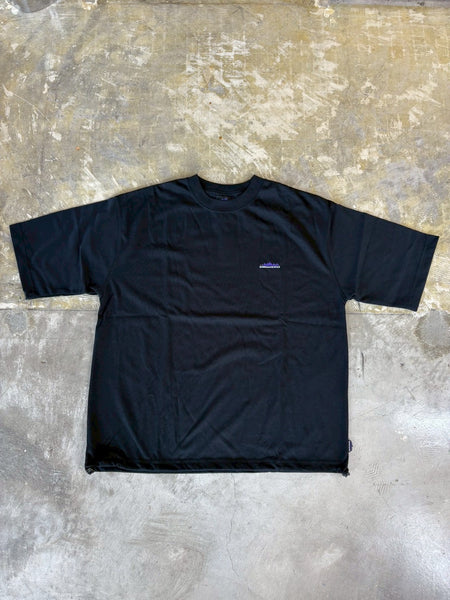 【THOUSAND MILE】DRAWCOAD T-SHIRT | BLACK