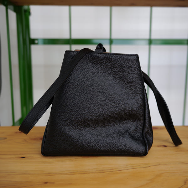 【ch!iii】SOFT SHRINK TOTE BAG | BLACK