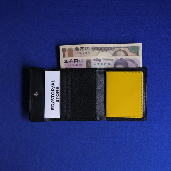 【UNIVERSAL PRODUCTS × TOMO NARIAI】COMPACT WALLET | BLACK