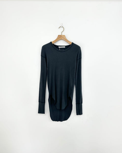 Product Twelve ROUND HEM RIB KNIT BLACK