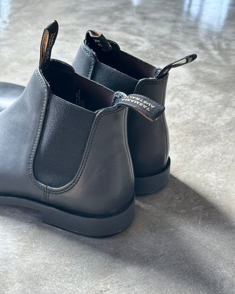 Elastic sided dress deals boots