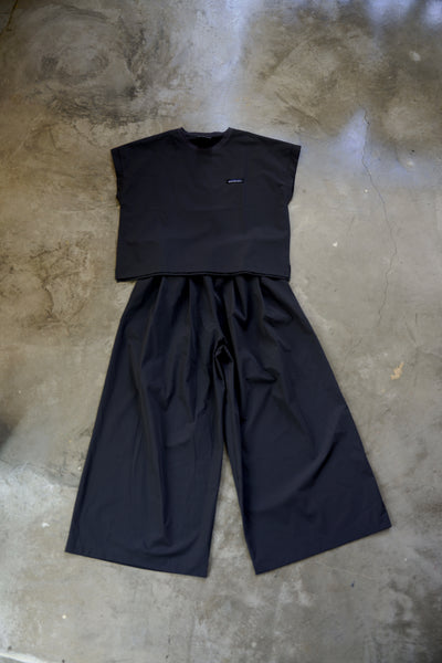 【THOUSAND MILE】SET-UP (SLEEVE LESS) | GRAY