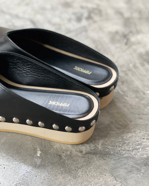 【PIPPICHIC】STUDS MULE SANDAL | BLACK