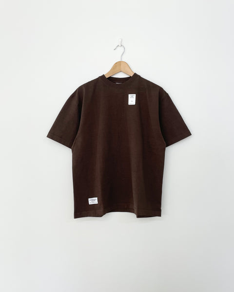【MASH UP】CAMBER SIZE SPEC PRINT TEE | BROWN