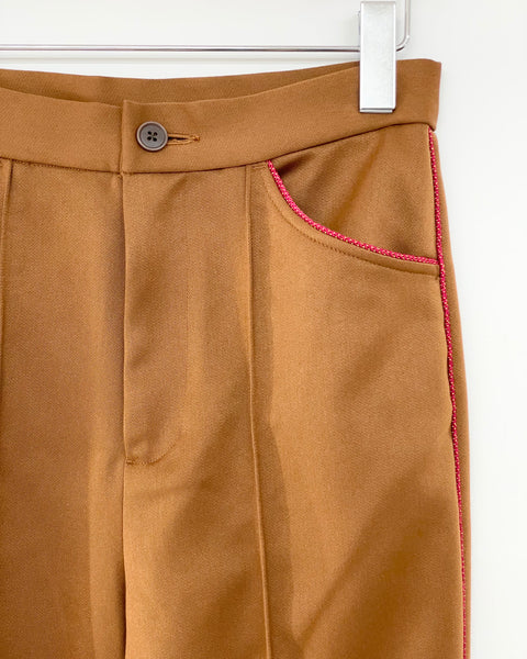 【Needles】PIPING SEMI FLARE TROUSERS | BROWN